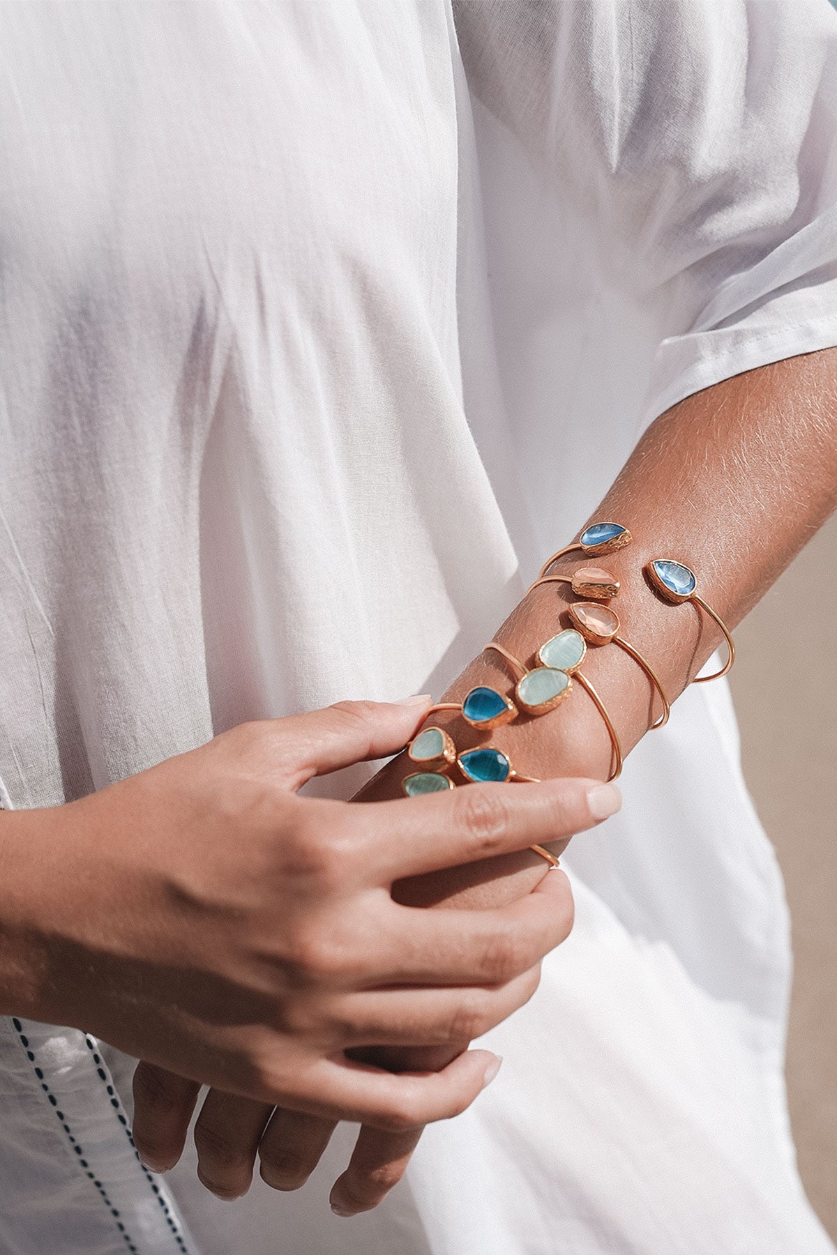 Nika (Cat Eye Stone Blue)