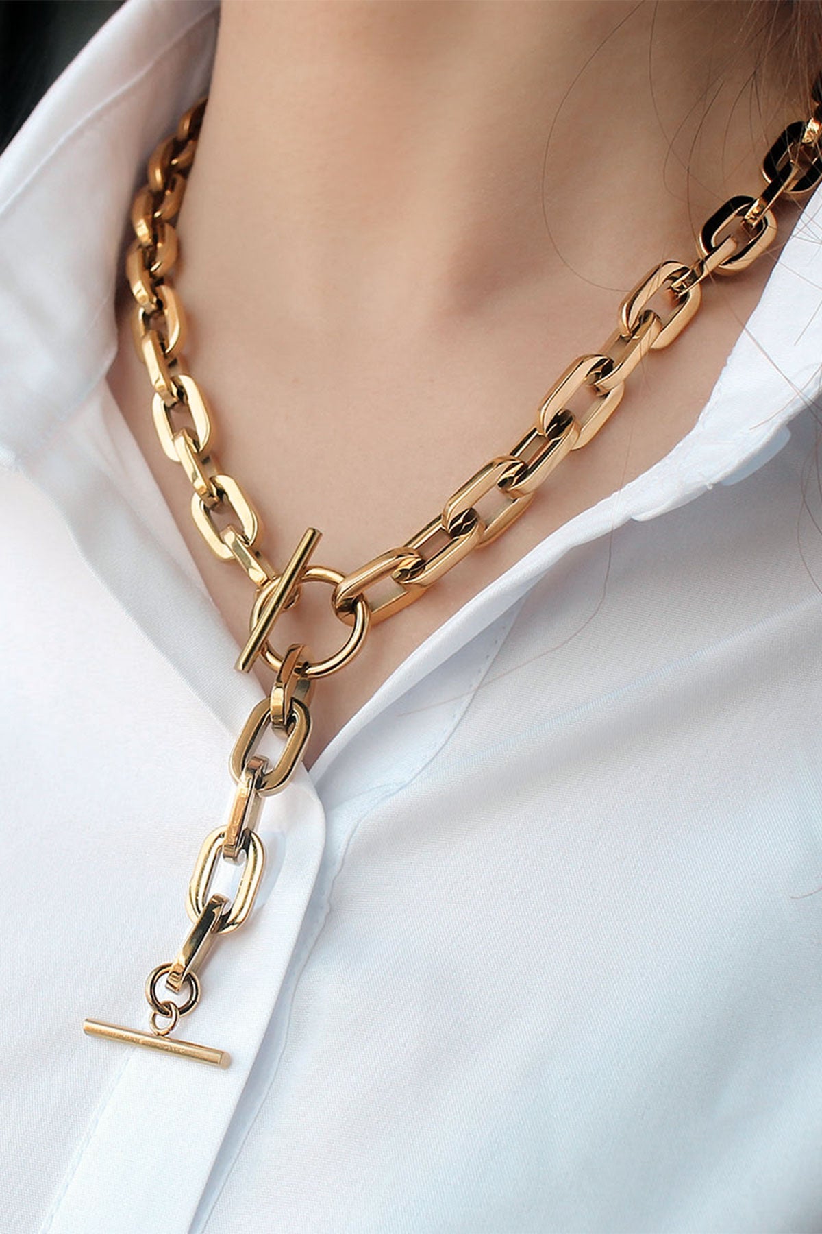 Unchained Necklace (Gold)