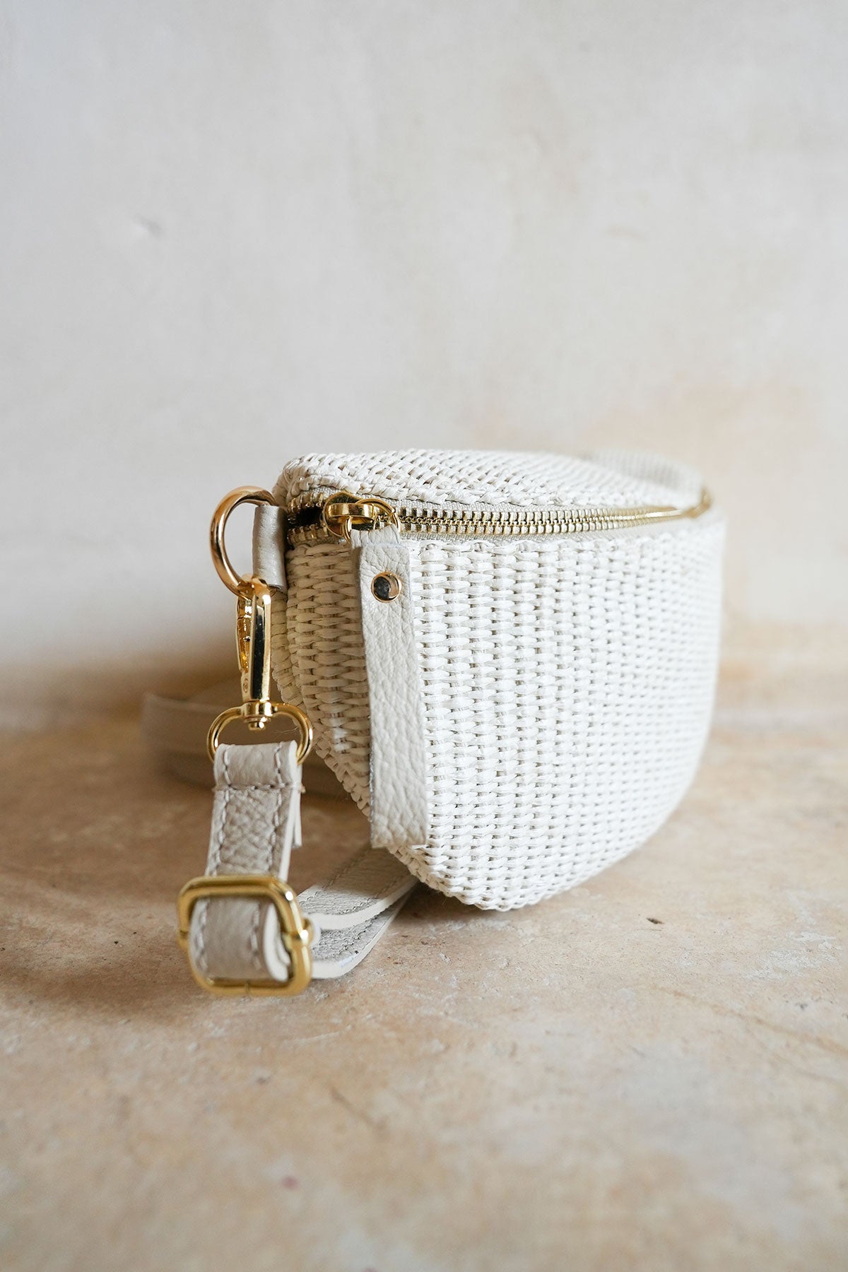 Shelly Crochet White