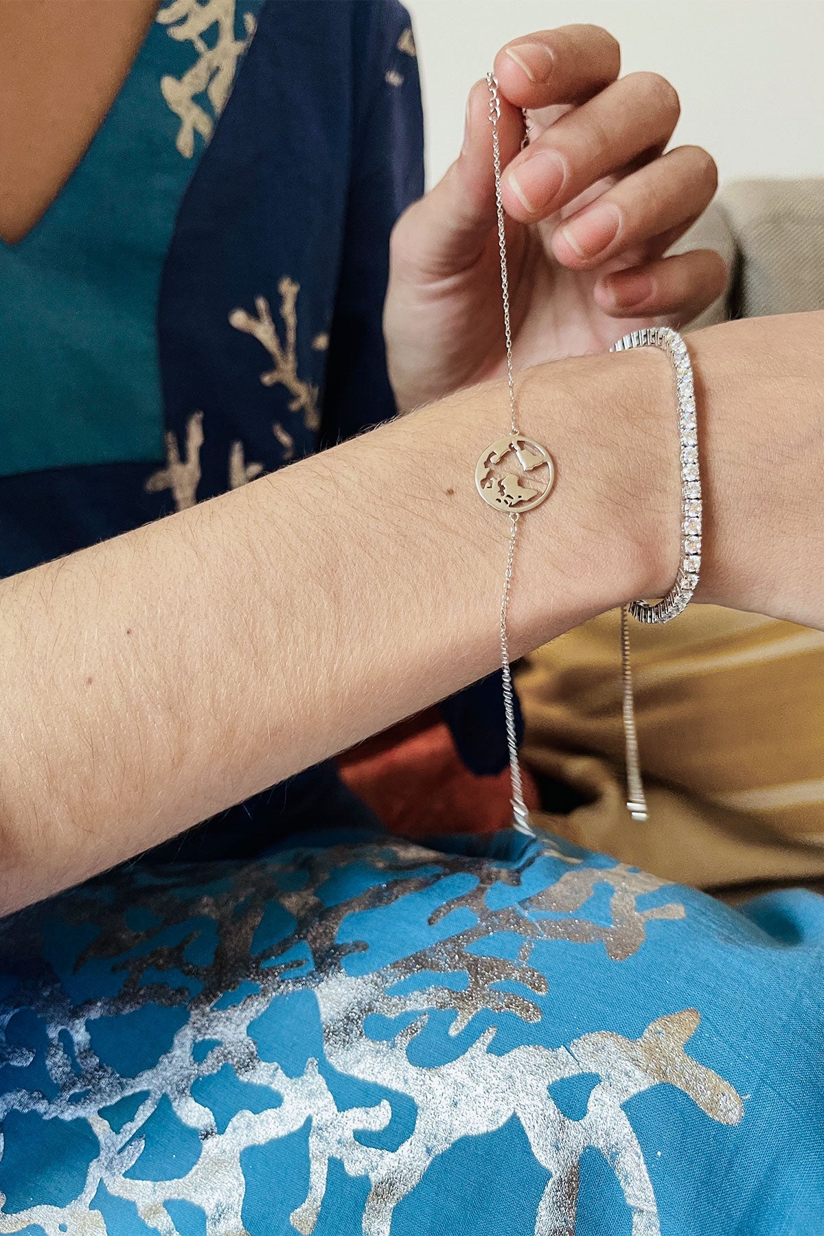Earth Bracelet (Silver)