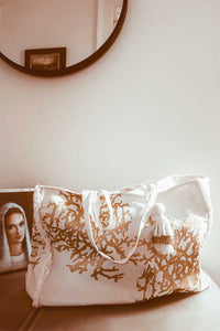 Laura Wrist Bag Lilac – Debbie Katz